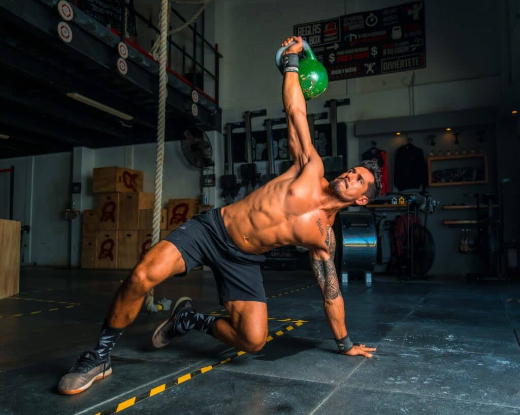 Man doing crossfit